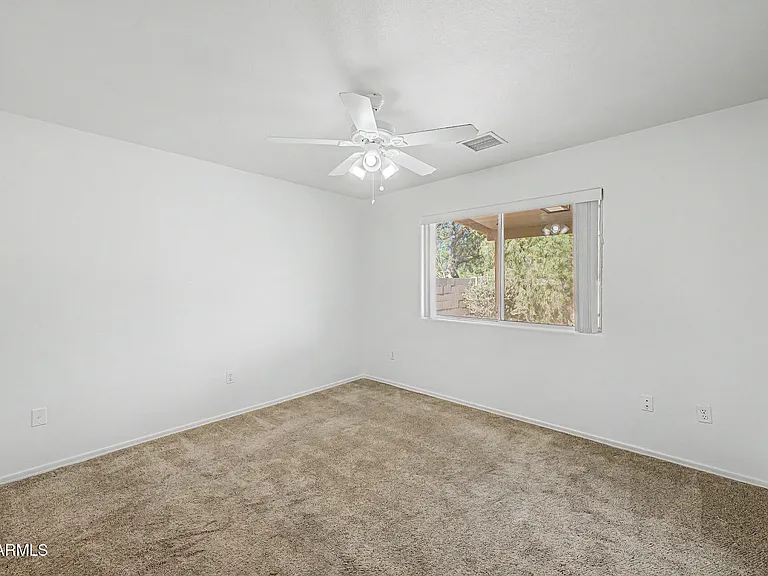 1830 N Center Ave — Photo 15
