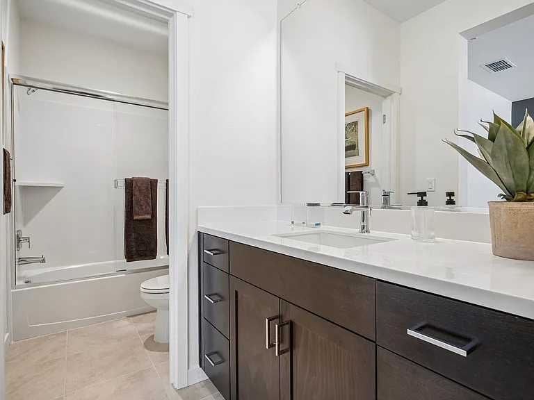 Echo Paired Homes — Photo 28