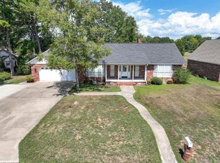 602 Edgewater Cv, Heber Springs, AR 72543