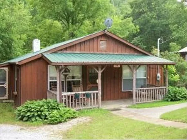 1741 Highway 352, Flag Pond, TN 37657