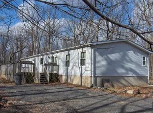 Mourning Dove Ct, Bushkill, PA 18324
