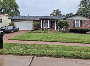 5825 Hempline Rd, Saint Louis, MO 63129