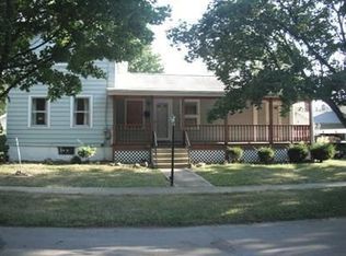 212 Taylor St, Wellington, OH