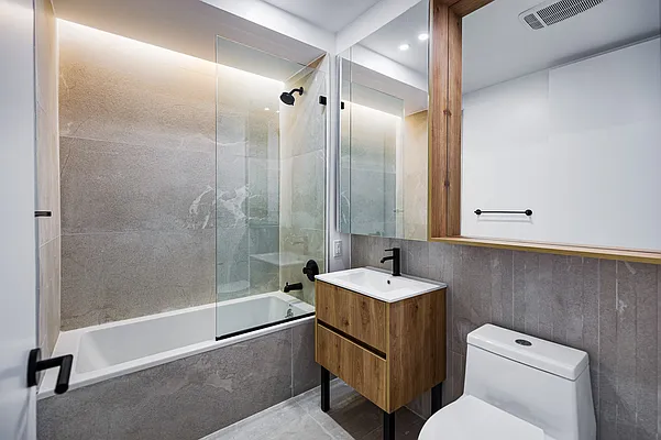 Rented by Nooklyn NYC LLC | media 49