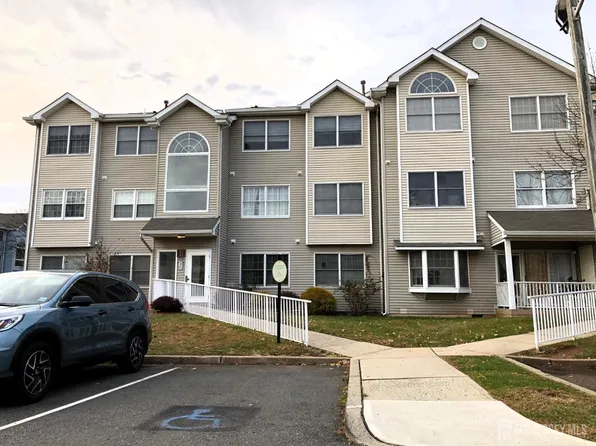 736 Edpas Rd, New Brunswick, NJ 08901