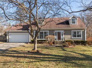 99 N Oak St, Crystal Lake, IL 60014