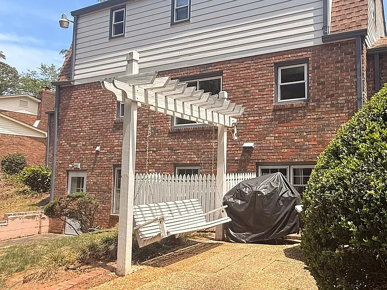 119 Woodlawn Dr NE — Photo 26