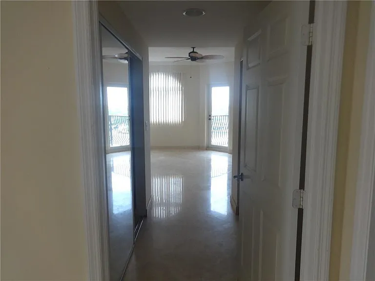 100 Birch Rd #1106B — Photo 25