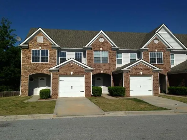 331 Village Dr, Loganville, GA 30052