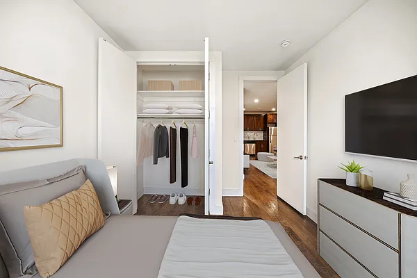 Rented by Vector New York, LLC | media 16