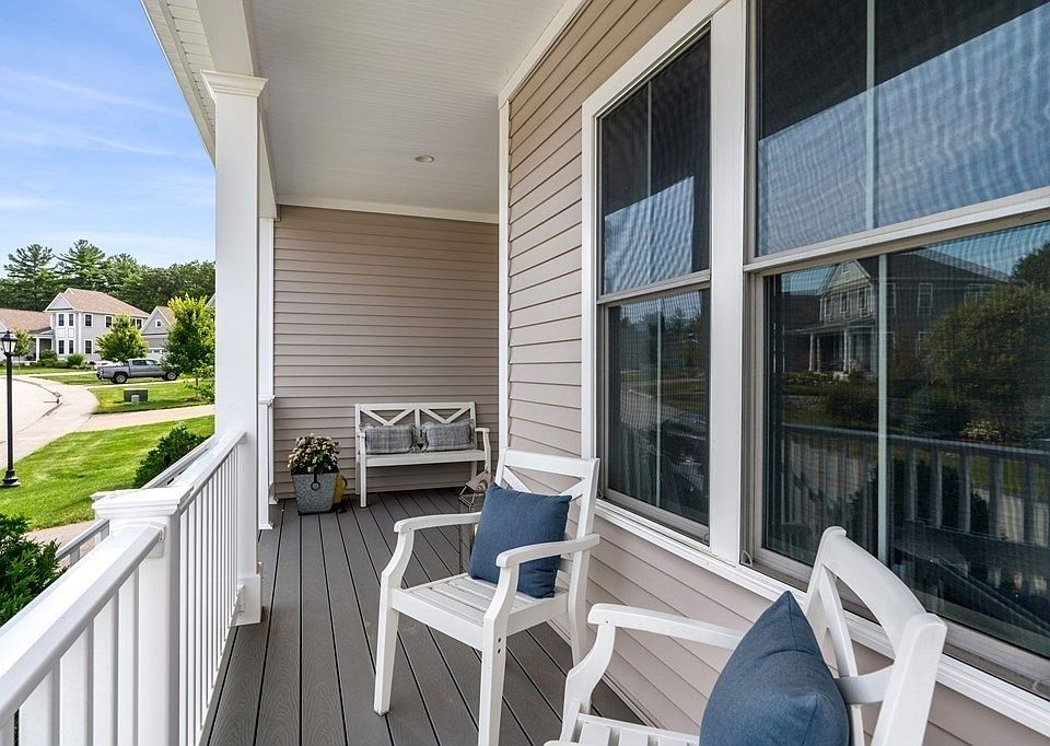 31 Rockwood Ln 31, Upton, MA 01568 Zillow