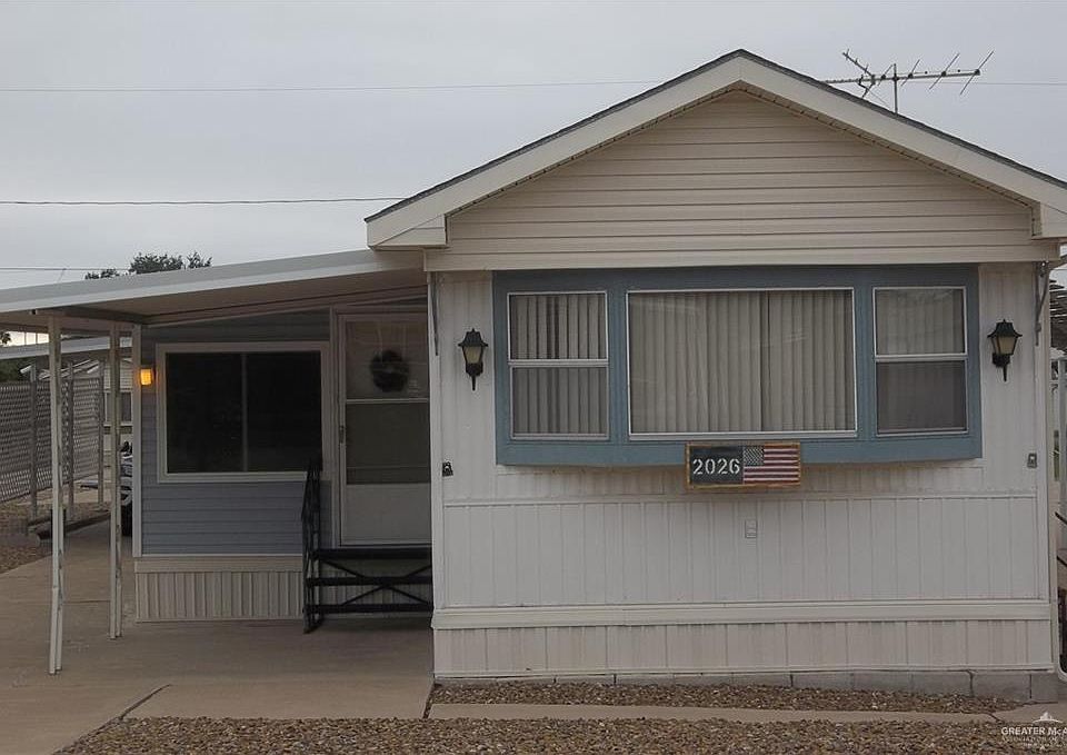 1st image of 2026 Kelly St #2026