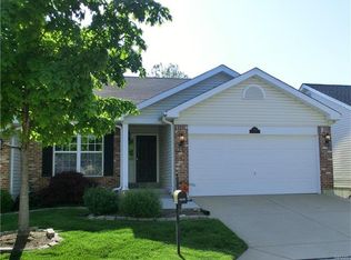 10219 Greenwich Pl, Saint Louis, MO