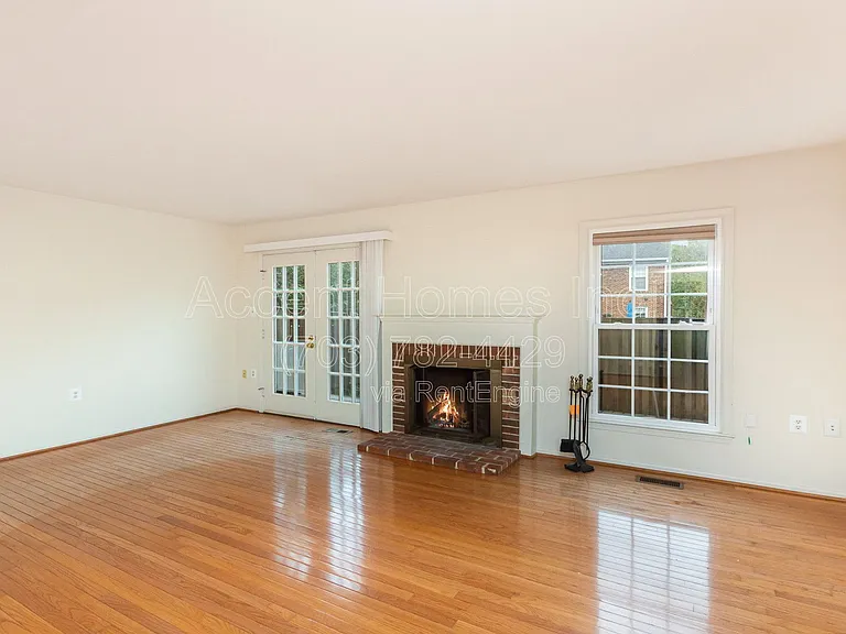 2514 S Arlington Mill Dr #C — Photo 2
