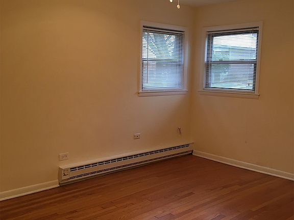 4th image of 1041 S Oak Park Ave APT 1E