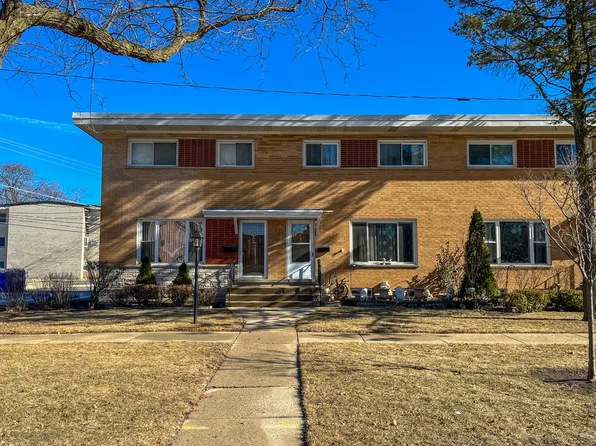 407 E Lincoln St, Mount Prospect, IL 60056
