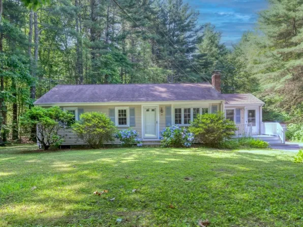 21 Marshall St, Norfolk, MA 02056