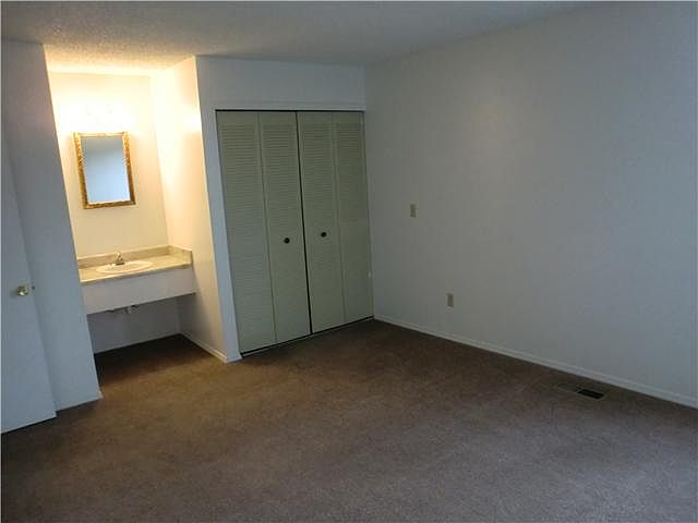 2nd image of 902 Coarsey Dr