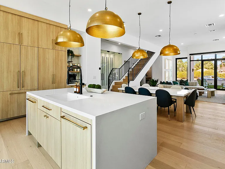 4207 E Campbell Ave — Photo 10