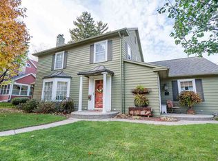 102 Sunset Rd, Waterloo, IA 50701