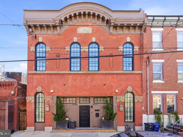 808 Morris St, Philadelphia, PA 19148
