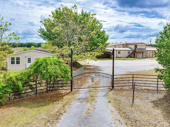 3rd image of 3312 Private Road 2558