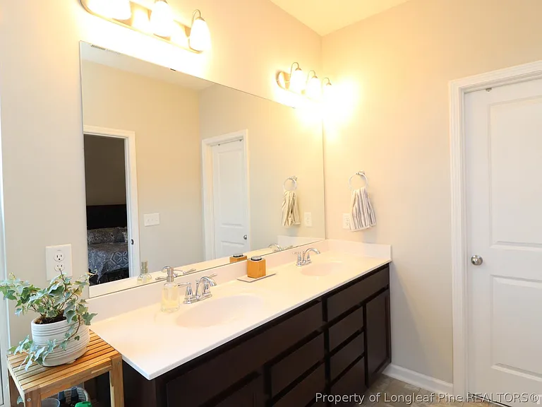 584 Grand Central Sta — Photo 41