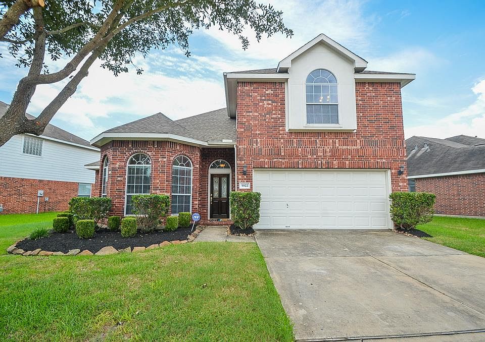 1st image of 5922 Crestford Park Ln