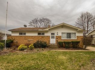 6876 Brandywine Rd, Parma Heights, OH 44130