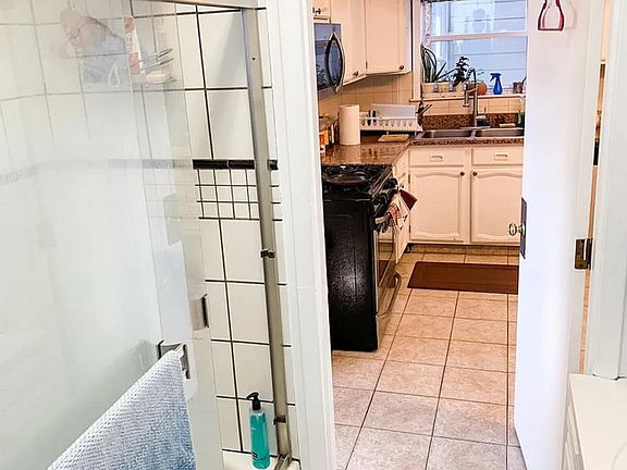 5th image of 2433 N Talman Ave #2