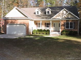 11797 Salem Church Rd, Gloucester, VA 23061