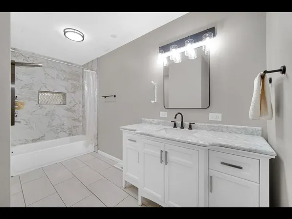 3028 W 15th Ave, Gary, IN 46404