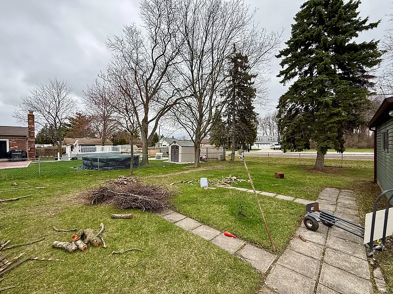18144 N Oak Dr — Photo 6