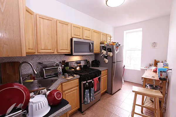 Rented by Massada Home Sales Inc | media 7