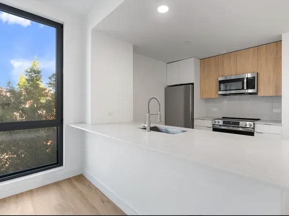 300 West 136th Street image 8 of 20