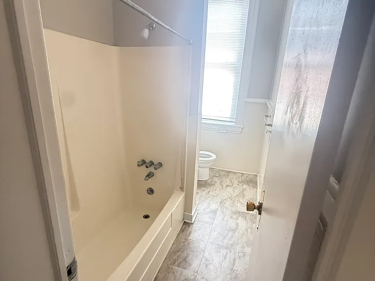 1110 Wertland St #2 — Photo 5