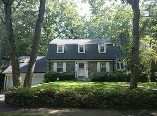 81 Arlington Rd, Brookline, MA 02467