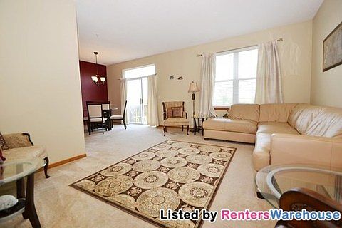 5th image of 5215 Holly Ln N Unit 4
