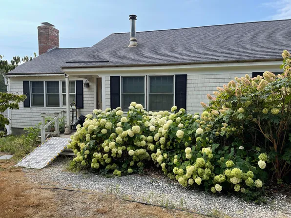 35 Chatham Rd, Harwich, MA 02645