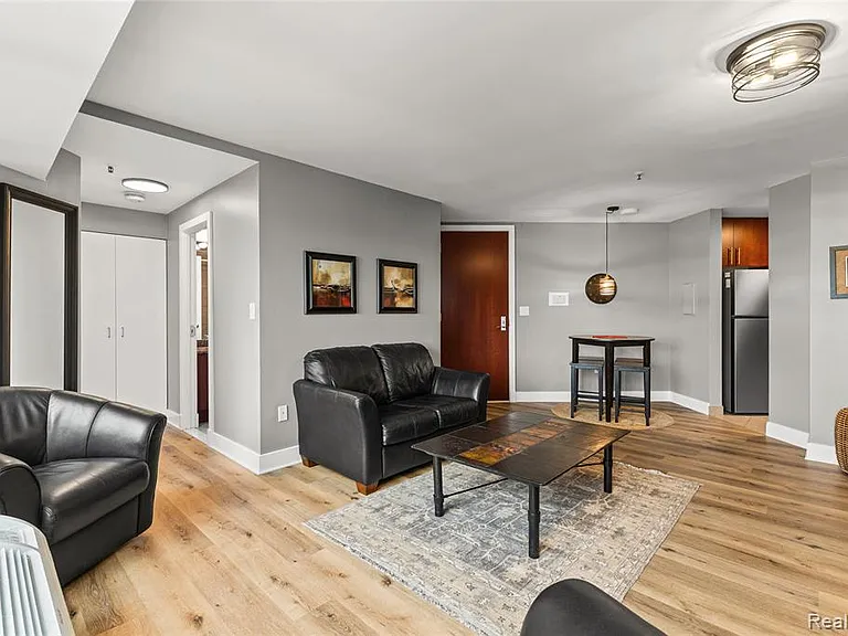 1001 W Jefferson Ave #7G — Photo 13