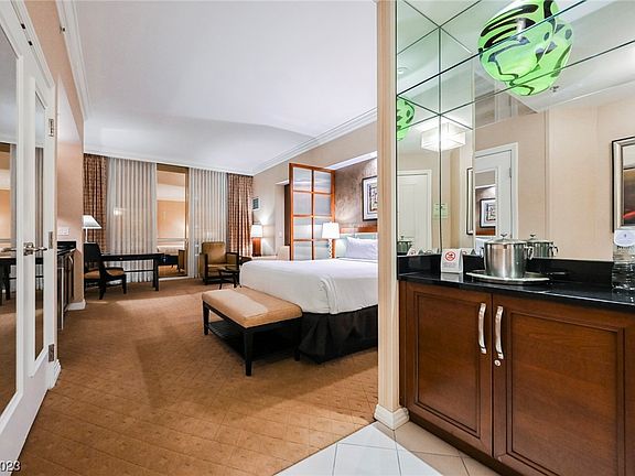 5th image of 135 Harmon Ave #3217