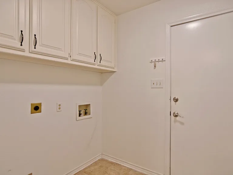 3700 Murphy Dr — Photo 11