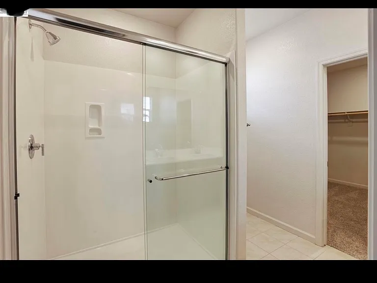 2260 Shoreline Dr — Photo 24