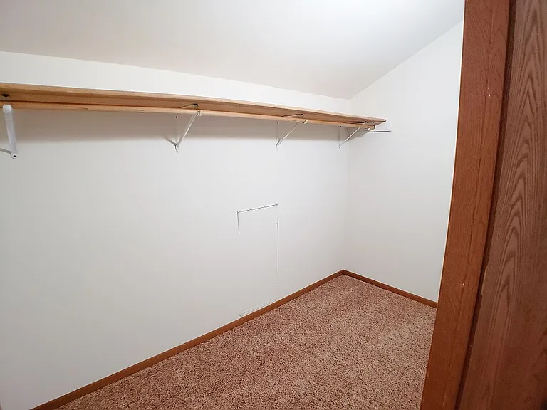 Orchard Village Apartments — Photo 122
