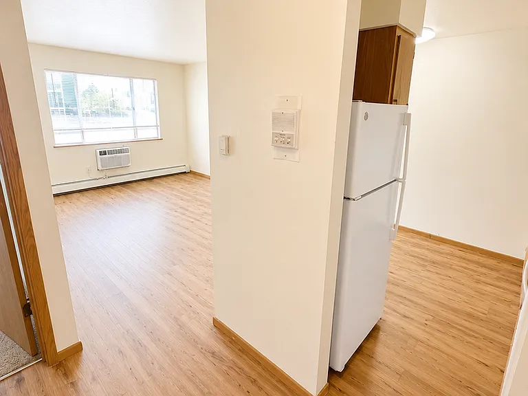 604 N Black River St — Photo 57