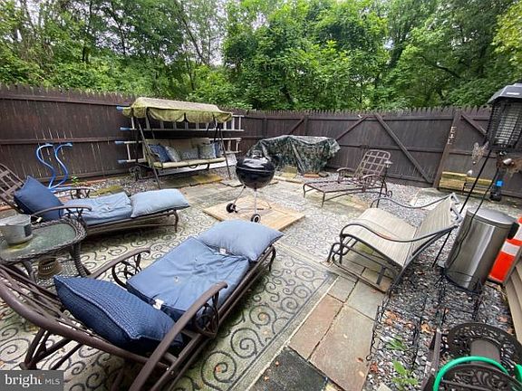 4th image of 17 Riverview Pl