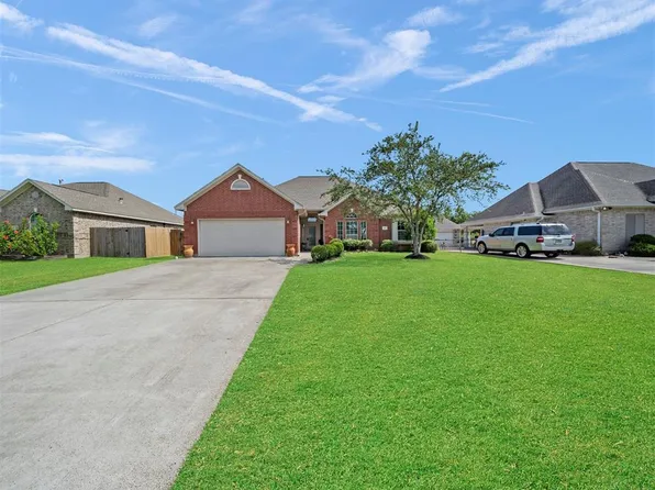 2216 34th Ave N, Texas City, TX 77590