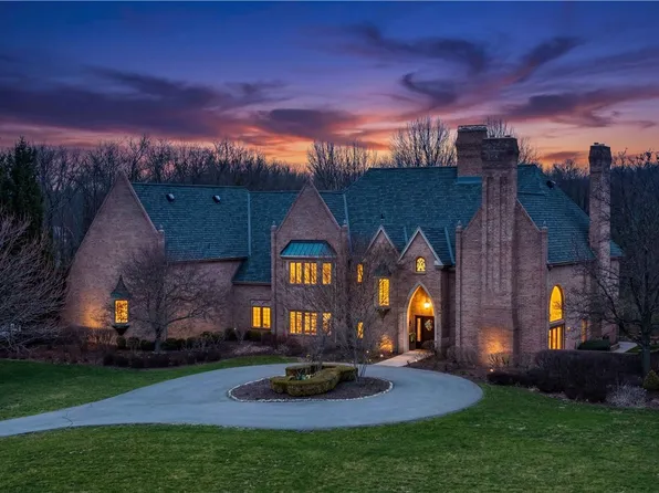 1501 Theodora Ln, Sewickley, PA 15143