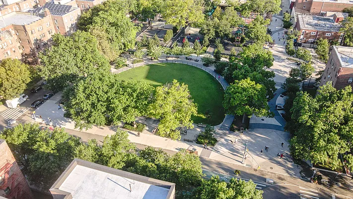 Sold by Mitra Hakimi Realty Group, LLC | media 27