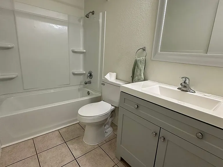 768 N Redwood Rd #12 — Photo 15